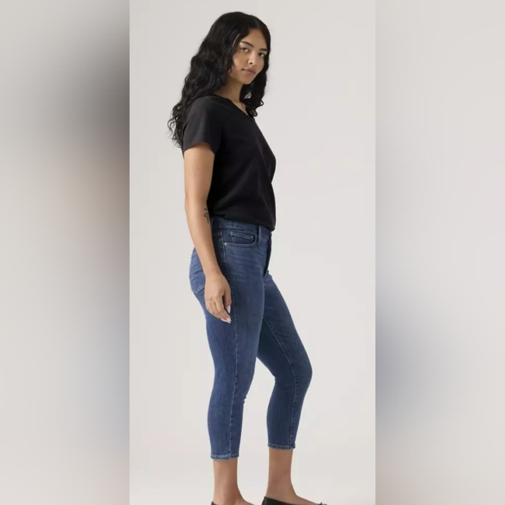 Levi Strauss 311 Shaping Skinny Capri Sz 31 With 21" Inseam. - Picture 2 of 14
